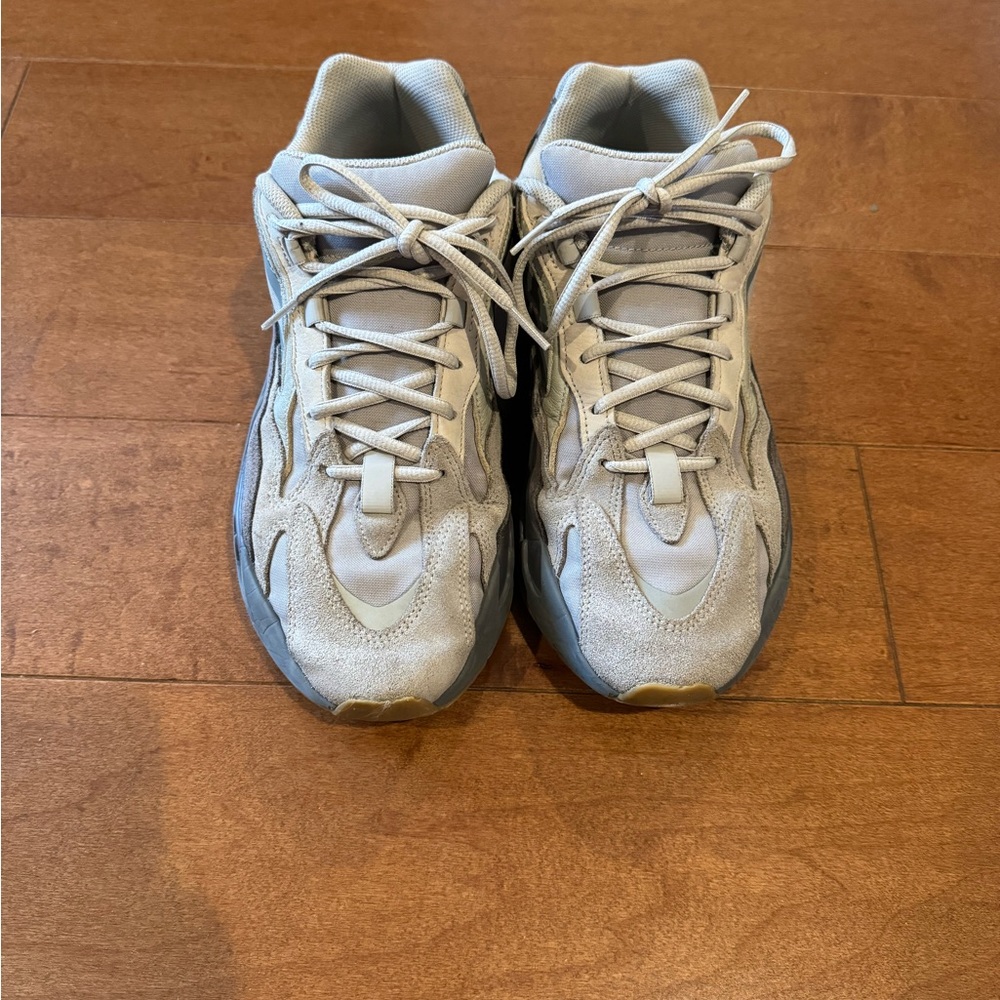 Yeezy Boost 700 V2 Tephra Sneaker 10.5